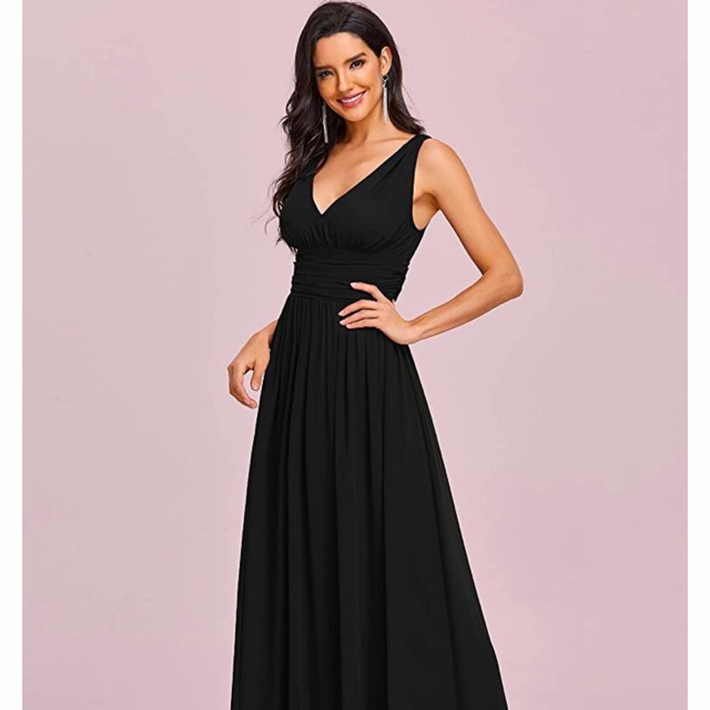 NWOT Ever Pretty black v-neck tulle formal bridesmaid or wedding guest dress.